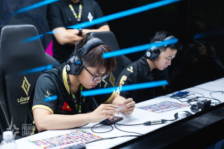 Lai Bâng muốn chiến thắng bằng "sức mạnh tình bạn" - Ảnh 1. Lai Bâng muốn chiến thắng bằng "sức mạnh tình bạn" - Ảnh 1.