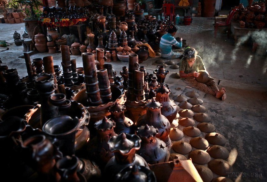 Gốm Chăm trở thành Di sản Thế giới: Cần đánh giá đúng về giá trị phi vật thể  - Ảnh 1.