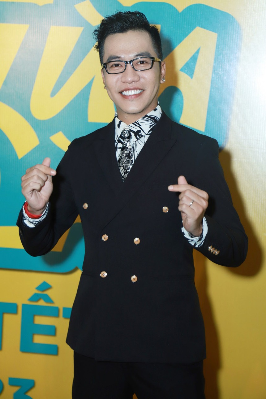 Mạc Văn Khoa thích thú vì lần đầu được vào vai đẹp, Anh Tú không ngại đóng 'cảnh nóng' với Đại Nghĩa - Ảnh 12. Mạc Văn Khoa thích thú vì lần đầu được vào vai đẹp, Anh Tú không ngại đóng 'cảnh nóng' với Đại Nghĩa - Ảnh 12.