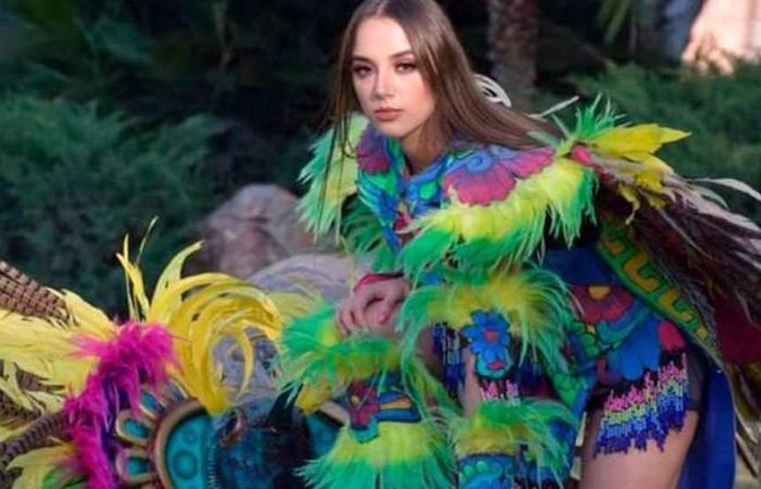 Kinh hoàng khoảnh khắc thí sinh Hoa hậu bị điện giật ngay trên sóng trực tiếp - Ảnh 1. Kinh hoàng khoảnh khắc thí sinh Hoa hậu bị điện giật ngay trên sóng trực tiếp - Ảnh 1.