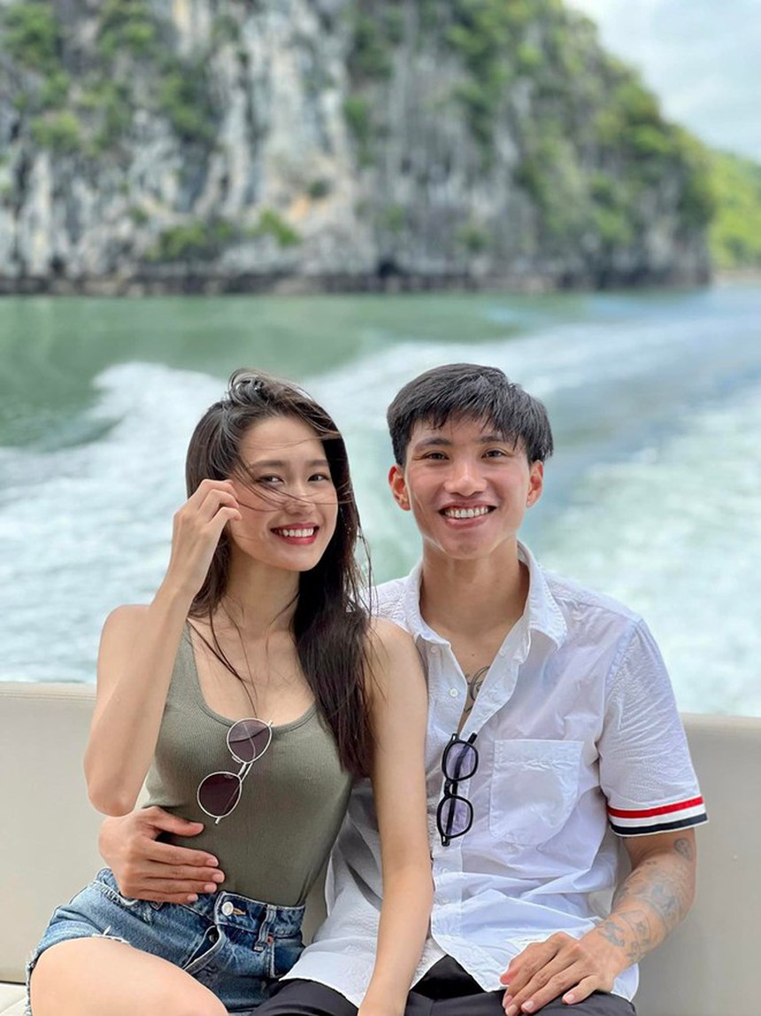 So kè vẻ đẹp dàn “bóng hồng” của hội bạn thân cầu thủ: Bất phân thắng bại, ống kính qua đường cũng không dìm được nhan sắc - Ảnh 5.