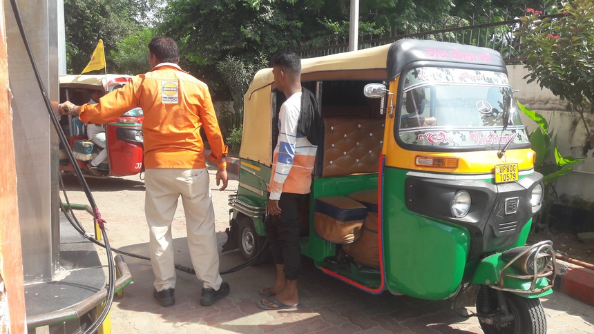 Ấn Độ du ký (kỳ 1): Túc túc và nghi lễ "cúng xe" - Ảnh 1.