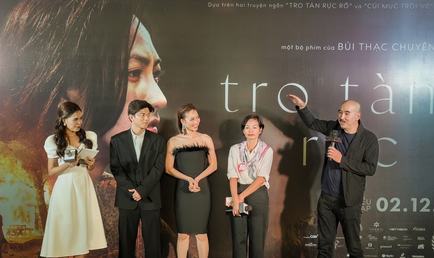 "Tro tàn rực rỡ" ra mắt ấn tượng, hết phim khán giả không muốn rời rạp - Ảnh 2.