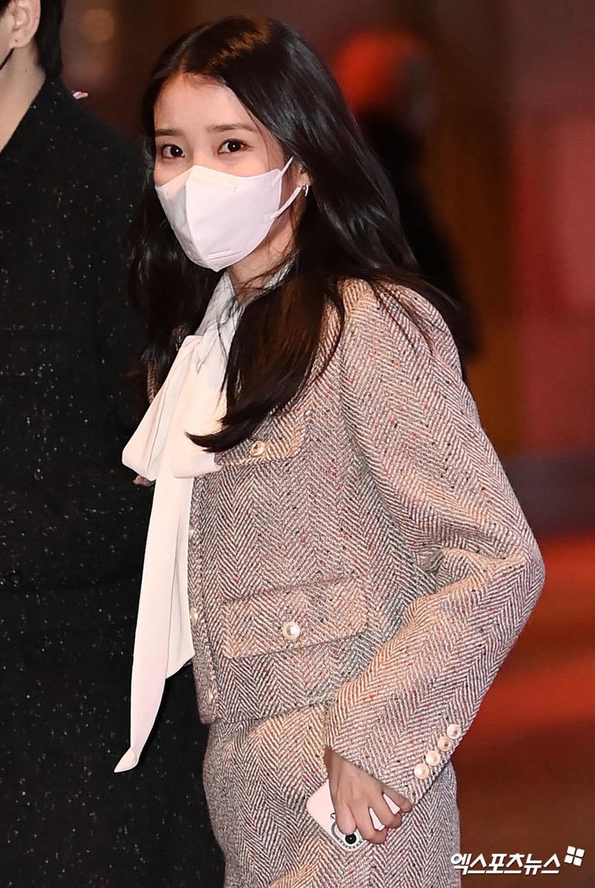 IU - Lee Hong Ki hát mừng trong đám cưới Jiyeon, chú rể nhảy hit của T-ara cực đáng yêu - Ảnh 5.