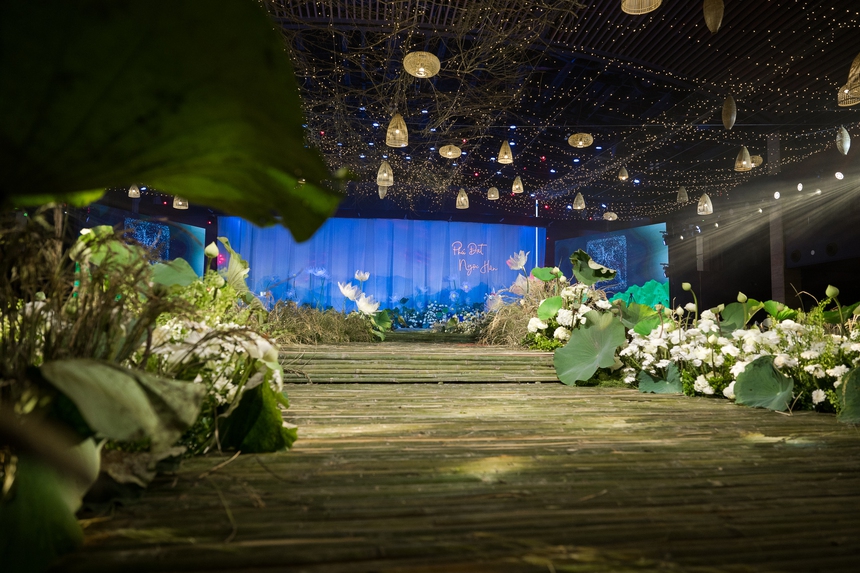 Đám cưới hoa hậu Ngọc Hân: Không gian đậm văn hóa Bắc Bộ, cô dâu xinh đẹp rạng ngời  - Ảnh 5.