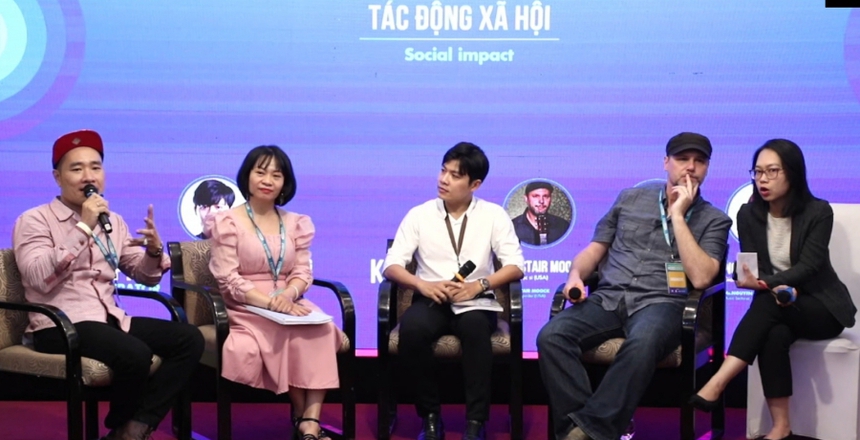 Chuyện người lớn hát nhạc thiếu nhi - Ảnh 1.