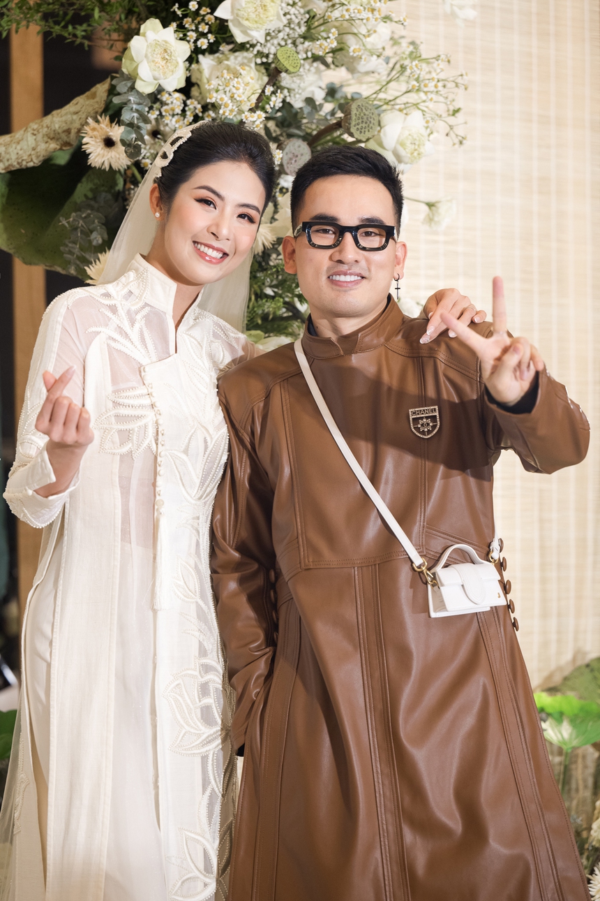 Đám cưới hoa hậu Ngọc Hân: Không gian đậm văn hóa Bắc Bộ, cô dâu xinh đẹp rạng ngời  - Ảnh 3.