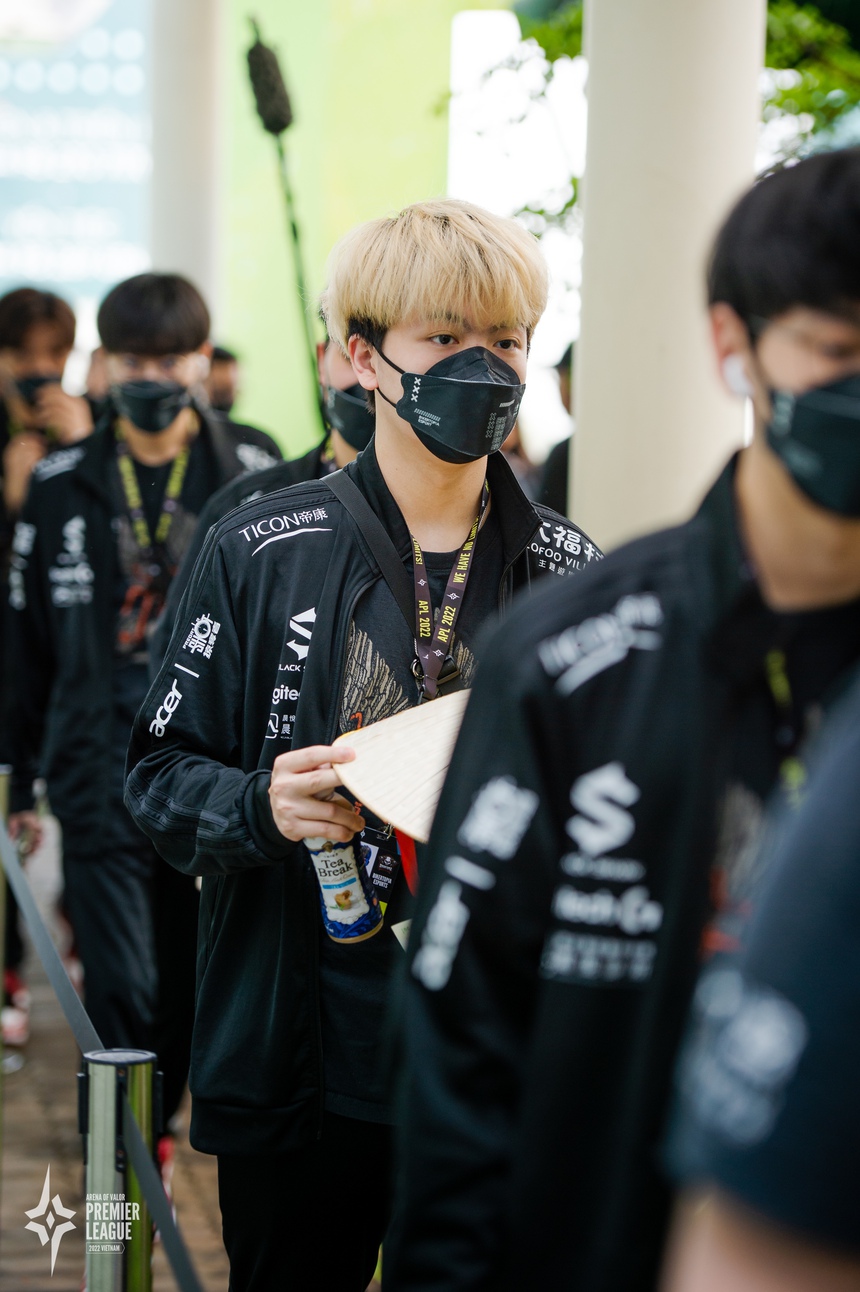 Chùm ảnh: Dàn tuyển thủ điển trai có mặt tại Chung kết APL 2022 - Ảnh 9.