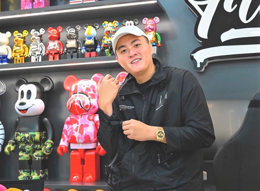 Gia thế khủng của rich kid 'Thử thách lớn khôn 2': Bố là con trai ông trùm điện tử, mẹ là hot girl nổi tiếng - Ảnh 4.