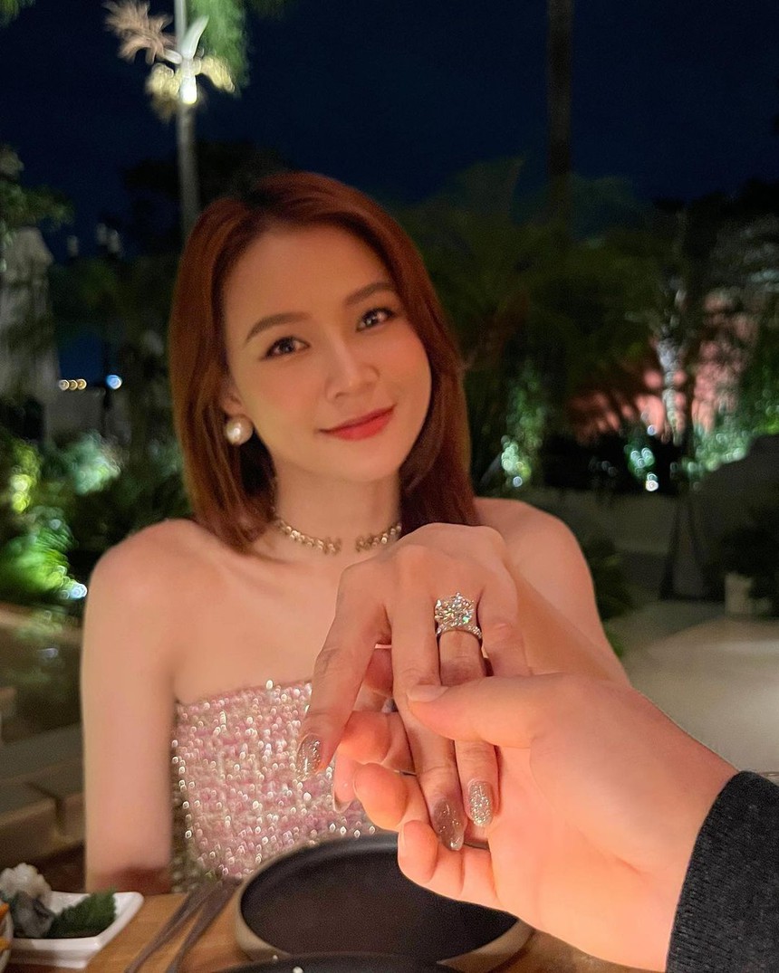 Hội bạn thân 'hot' nhất Sài Thành một thời: Sam ngày càng 'phất' đường tình duyên lẫn sự nghiệp, Băng Di có bạn trai gia thế 'khủng' - Ảnh 3.