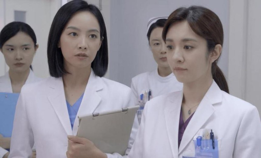 Dàn mỹ nhân gây thất vọng nhất phim Hoa ngữ 2022: Dương Mịch hết thời, Triệu Lộ Tư diễn quá lố - Ảnh 4.