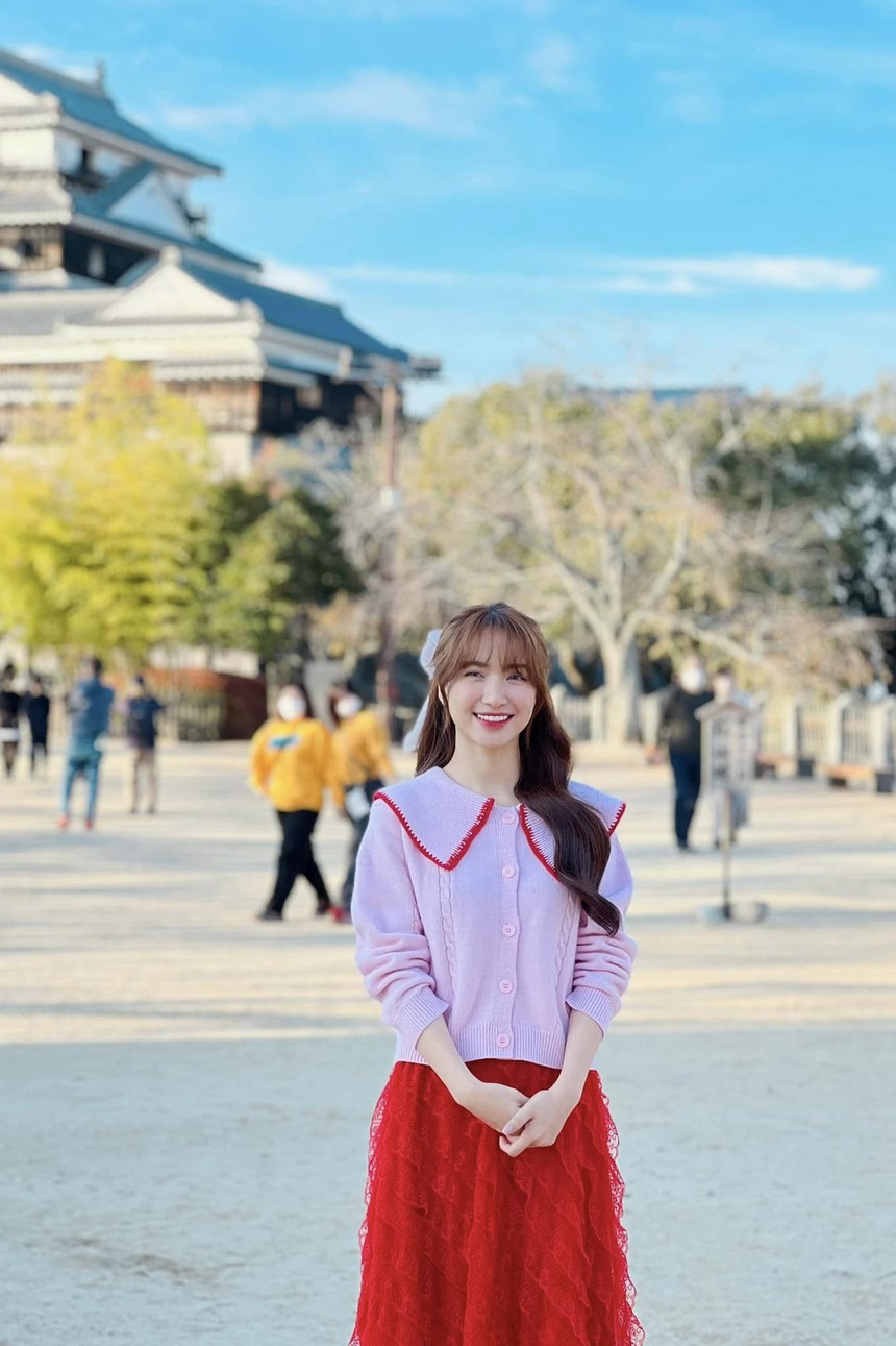 Được khuyên nên có bạn trai mới hậu tan vỡ, Hoà Minzy nói gì? - Ảnh 4. Được khuyên nên có bạn trai mới hậu tan vỡ, Hoà Minzy nói gì? - Ảnh 4.