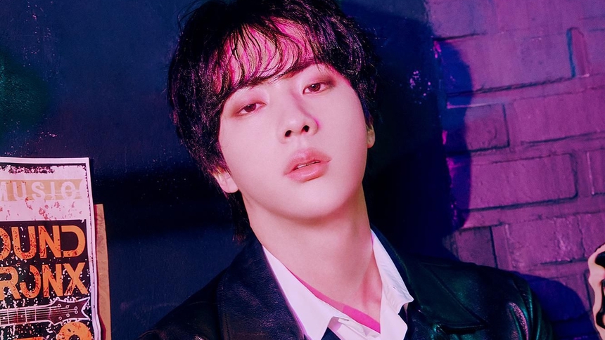 Trước thềm nhập ngũ, Jin BTS lộ tình bạn bất ngờ với Jiyeon T-ara - Ảnh 1.