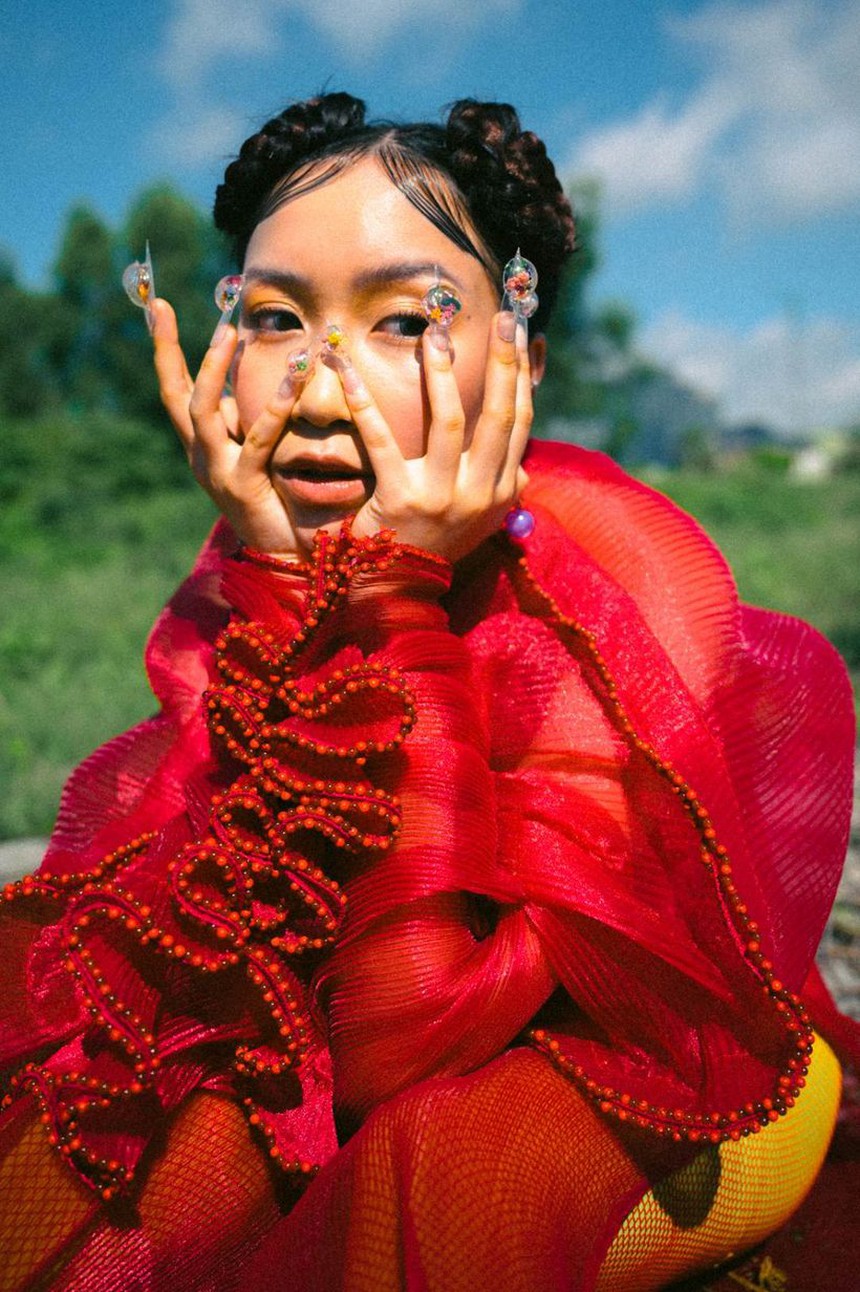 Dàn ca sĩ Gen Z tỏa sáng năm 2022: Con gái Mỹ Linh tạo dấu ấn, bùng nổ nhất là tân binh Mono - Ảnh 5.