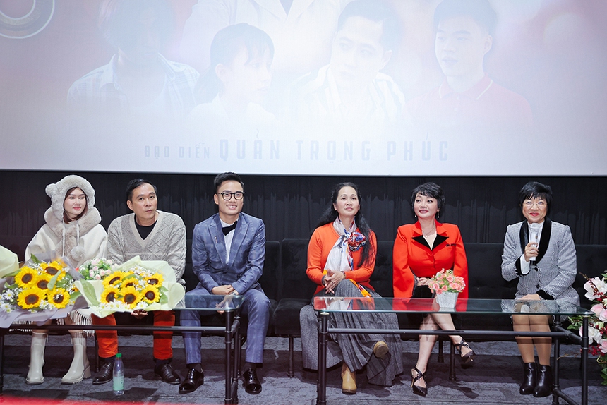 'Chúng con yêu bố': Phim tình cảm gia đình ấm áp cho Tết Nguyên đán 2023 - Ảnh 6.