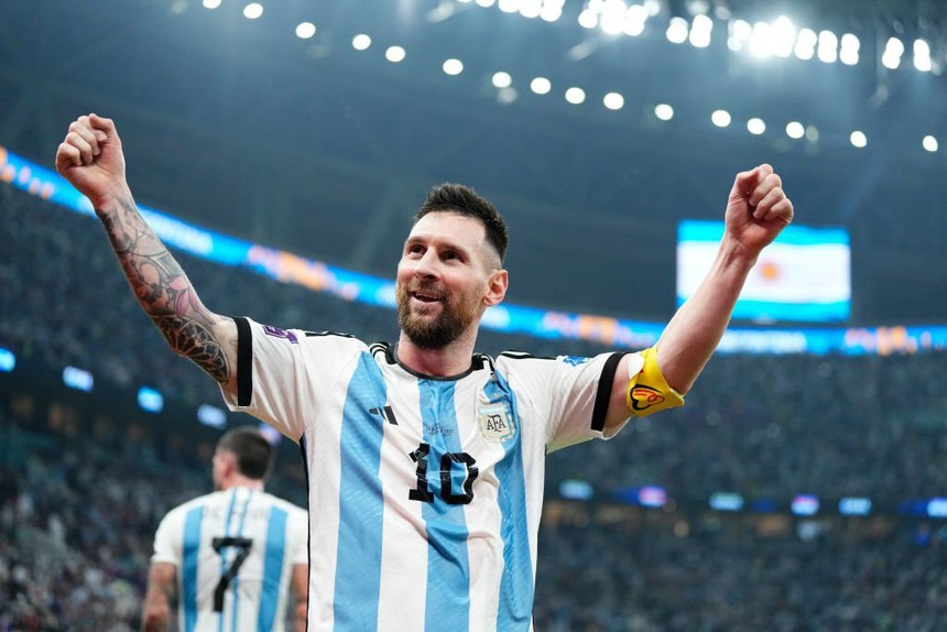 Messi vỡ òa hạnh phúc khi giúp Argentina vào chung kết World Cup 2022 - Ảnh 1. Messi vỡ òa hạnh phúc khi giúp Argentina vào chung kết World Cup 2022 - Ảnh 1.