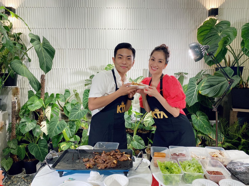 Nhận 10 cây vàng và mâm tiền mặt trong lễ cưới, Khánh Thi - Phan Hiển giàu cỡ nào?  - Ảnh 6.