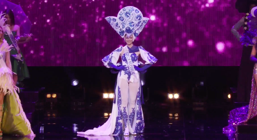 Á hậu Phương Anh toả sáng trong phần thi Trang phục dân tộc ở Chung kết Hoa hậu Quốc tế 2022  - Ảnh 6.