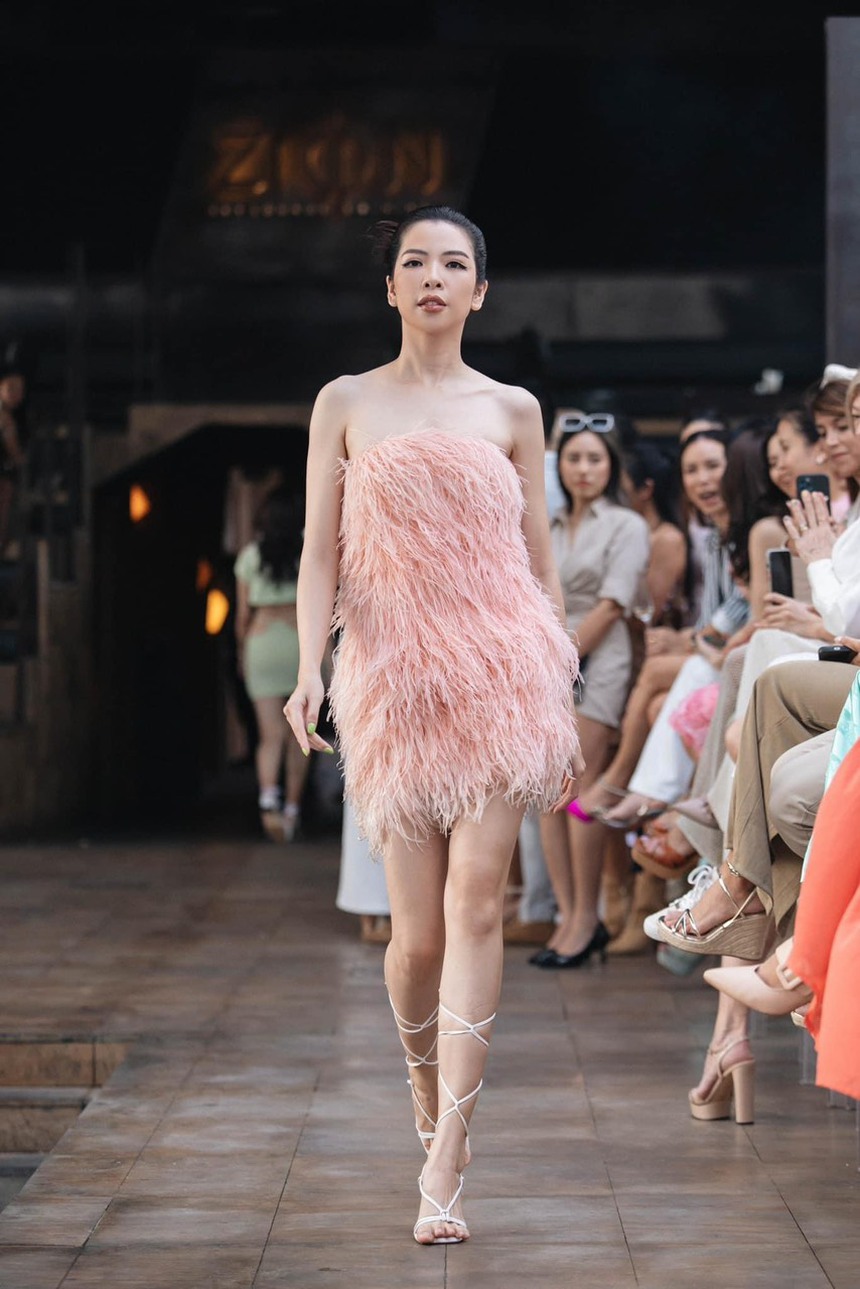 Thùy Dung đăng quang Hoa hậu Châu Á 2022 - Ảnh 4.