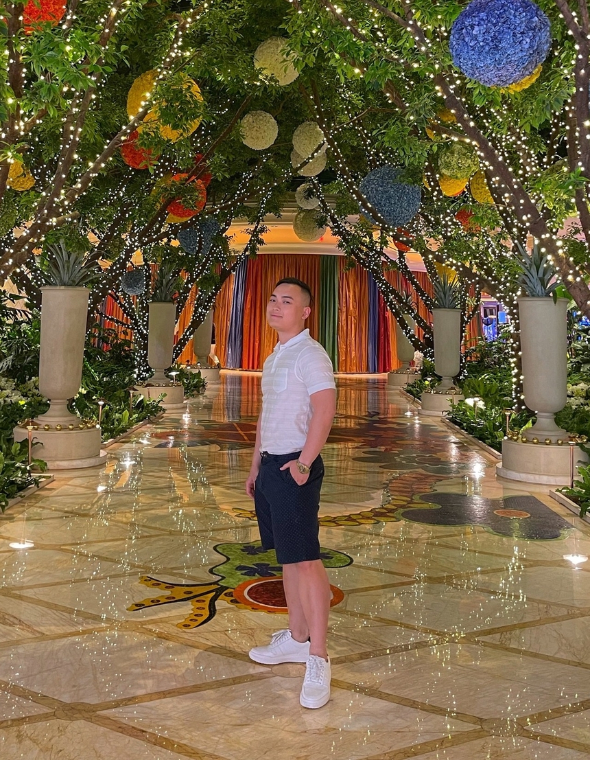 Sao nhí 'mời cơm 15 phút' nức tiếng một thời: Bỏ diễn xuất đi theo đường học vấn, tiết kiệm từng đồng để tốt nghiệp - Ảnh 6. Sao nhí 'mời cơm 15 phút' nức tiếng một thời: Bỏ diễn xuất đi theo đường học vấn, tiết kiệm từng đồng để tốt nghiệp - Ảnh 6.