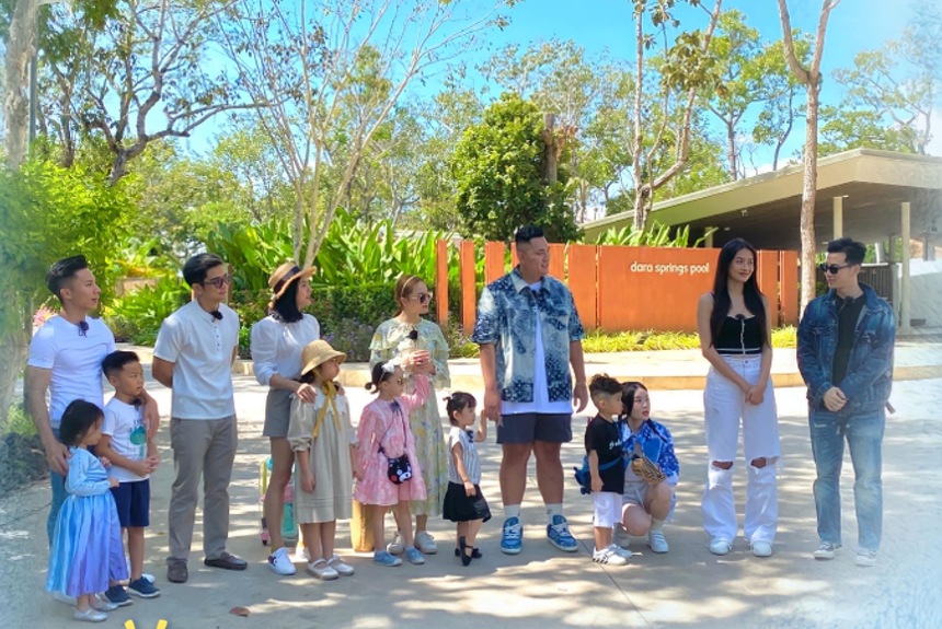 Bộ đôi em út 'Thử thách lớn khôn 2' khiến fan 'rụng tim' vì quá đáng yêu - Ảnh 7.