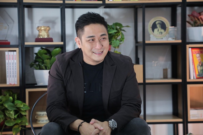 Nghệ sĩ với World Cup - Diễn viên Minh Tiệp: "Mùa bóng đá, các ông chồng dễ nhận thêm nhiều dấu hỏi" - Ảnh 1.