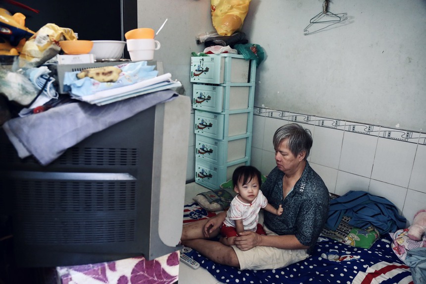 Gặp bà cụ trong clip của TikToker Nờ Ô Nô: “Nếu bà giàu có đã ở nhà rồi, nghèo mới ra xin để có cái ăn” - Ảnh 4.