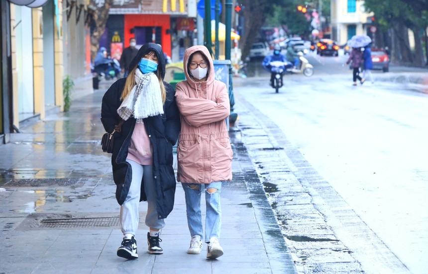 Miền Bắc cuối tuần nhiệt độ giảm sâu - Ảnh 2.