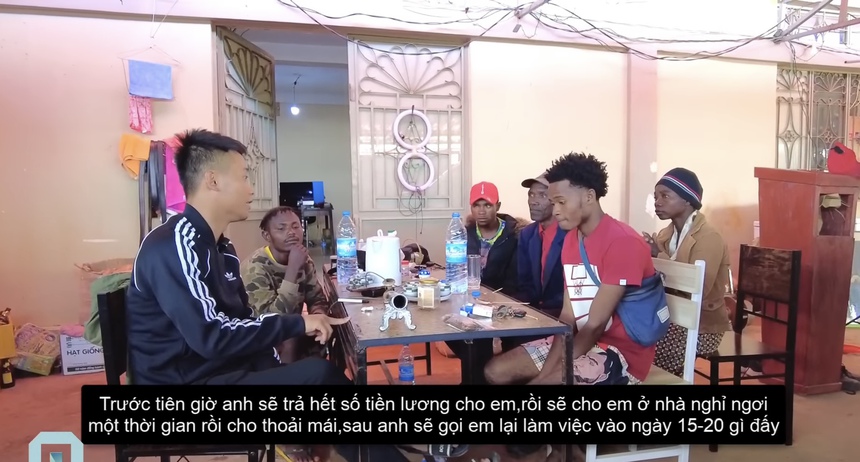 Quản lý trang trại lấy trộm đồ đem đi bán, Quang Linh Vlogs không chỉ tha thứ mà còn làm thêm việc đáng ngưỡng mộ này - Ảnh 3.