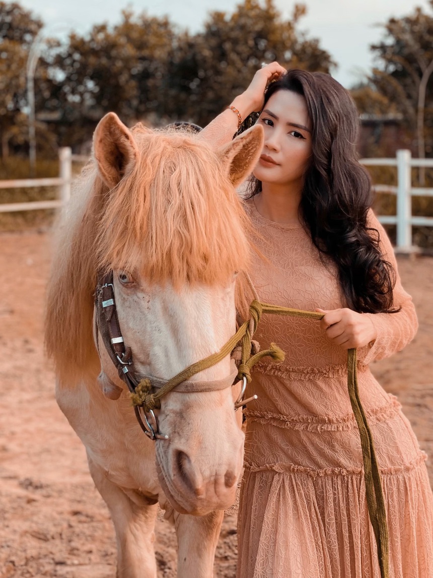 Bí quyết mẹ 3 con giữ vẻ trẻ trung khi ăn chay trường suốt 7 năm - Ảnh 1.