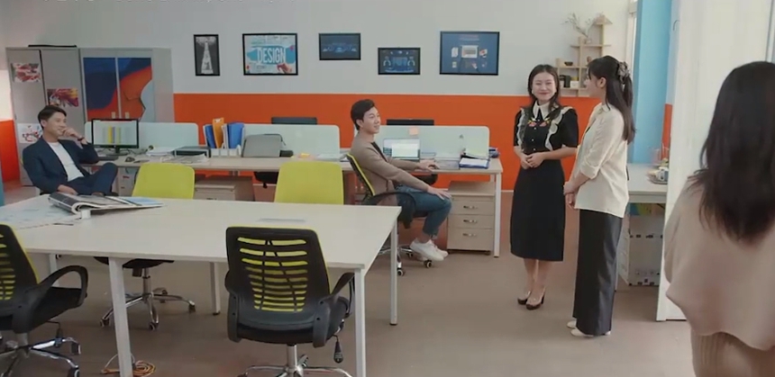 'Đừng làm mẹ cáu' tập 5: Hạnh được đồng nghiệp nam để ý, bà nội Voi xét nghiệm ADN cháu trai - Ảnh 4. 'Đừng làm mẹ cáu' tập 5: Hạnh được đồng nghiệp nam để ý, bà nội Voi xét nghiệm ADN cháu trai - Ảnh 4.