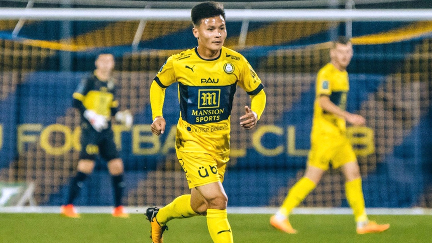 Tin nóng AFF Cup ngày 16/12: Quang Hải chỉ tập 1 buổi tập trước khi tuyển Việt Nam sang Lào - Ảnh 1.