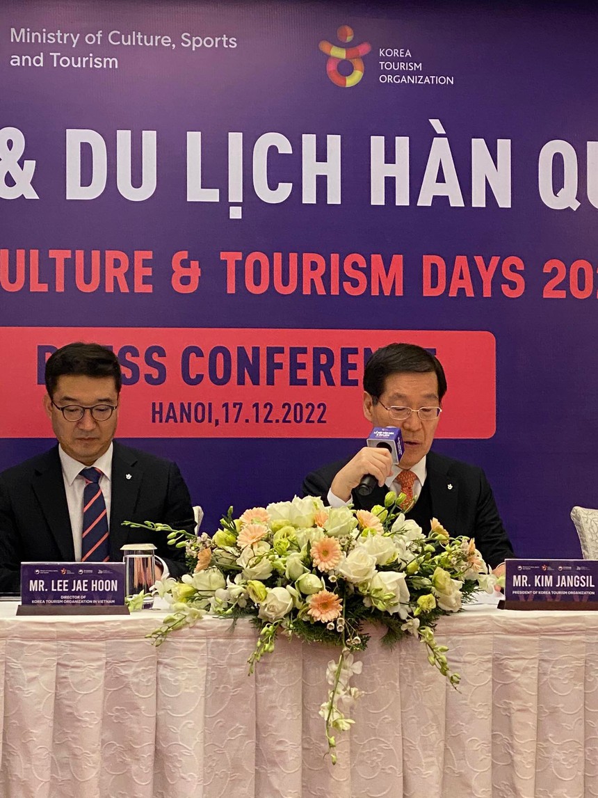 Momoland tham dự Lễ hội Văn hóa & Du lịch Hàn Quốc - Việt Nam 2022 - Ảnh 1. Momoland tham dự Lễ hội Văn hóa & Du lịch Hàn Quốc - Việt Nam 2022 - Ảnh 1.