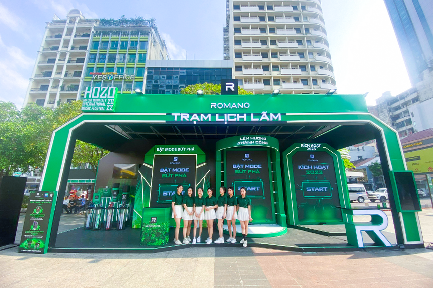 Phủ sóng tại Hozo 2022, Romano mang tới thông điệp: “Bật mode bứt phá, lên hương đón thành công!” - Ảnh 1.