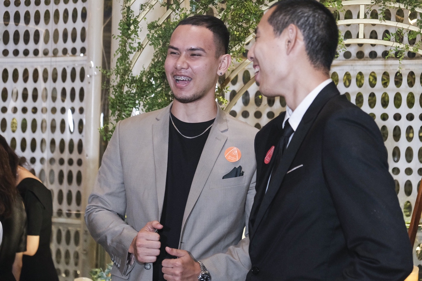 Justin Young tổ chức lễ cưới đầy ý nghĩa cùng người yêu lâu năm - Ảnh 10.