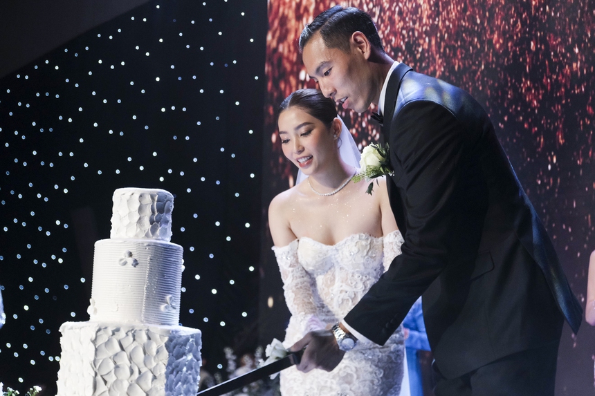 Justin Young tổ chức lễ cưới đầy ý nghĩa cùng người yêu lâu năm - Ảnh 6.