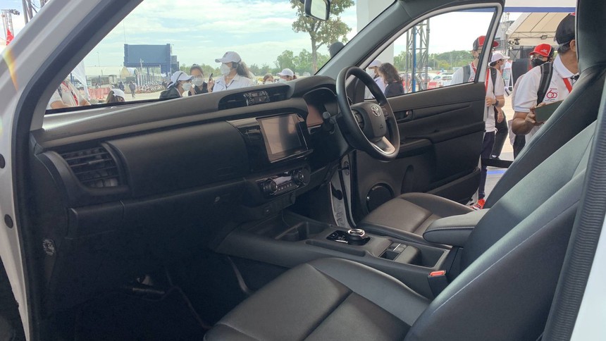 Chi tiết Toyota Hilux BEV: Bản thương mại ra mắt năm sau, đi trước Ford Ranger một bước - Ảnh 9. Chi tiết Toyota Hilux BEV: Bản thương mại ra mắt năm sau, đi trước Ford Ranger một bước - Ảnh 9.