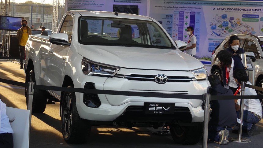 Toyota Hilux BEV - Ảnh 2. Toyota Hilux BEV - Ảnh 2.