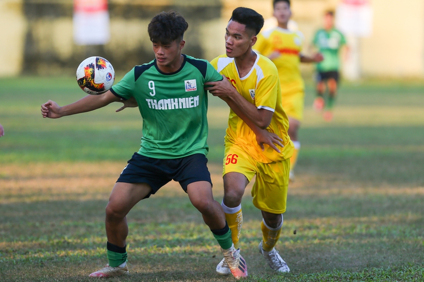 U19 Hà Nội và Nutifood xô xát nhau với 1 thẻ đỏ, 2 thẻ vàng - Ảnh 8. U19 Hà Nội và Nutifood xô xát nhau với 1 thẻ đỏ, 2 thẻ vàng - Ảnh 8.