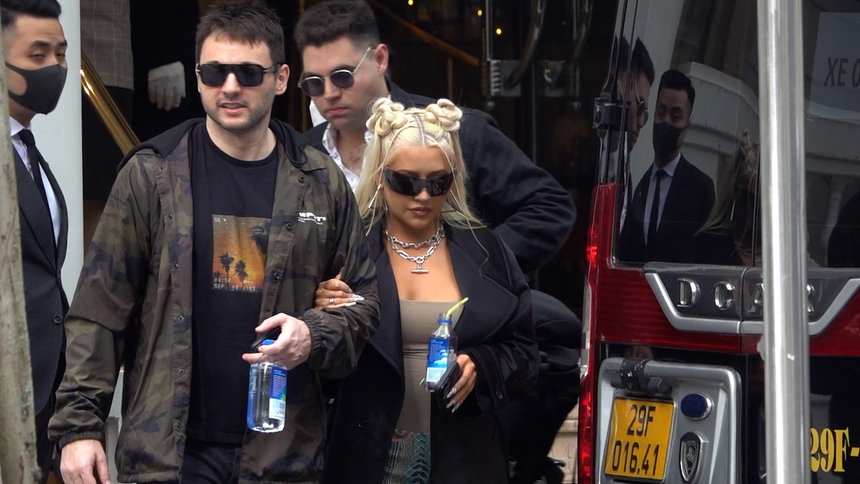 Christina Aguilera: Từ tuổi thơ bất hạnh đến biểu tượng nhạc pop gần 4 thập kỷ - Ảnh 1.