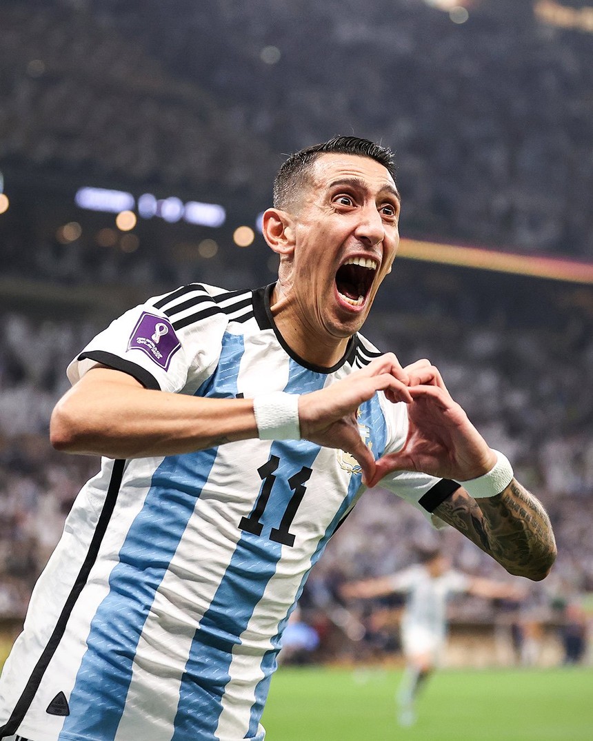 Di Maria rơi nước mắt khi ghi bàn thắng cho Argentina trong trận chung kết World Cup - Ảnh 10. Di Maria rơi nước mắt khi ghi bàn thắng cho Argentina trong trận chung kết World Cup - Ảnh 10.