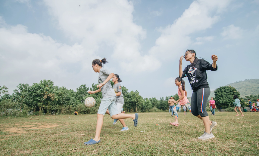 Ngôi trường nằm trên đồi, muốn đi học phải vượt 80km: Học home school của Mỹ nhưng không áp lực điểm số, bài về nhà - Ảnh 5. Ngôi trường nằm trên đồi, muốn đi học phải vượt 80km: Học home school của Mỹ nhưng không áp lực điểm số, bài về nhà - Ảnh 5.