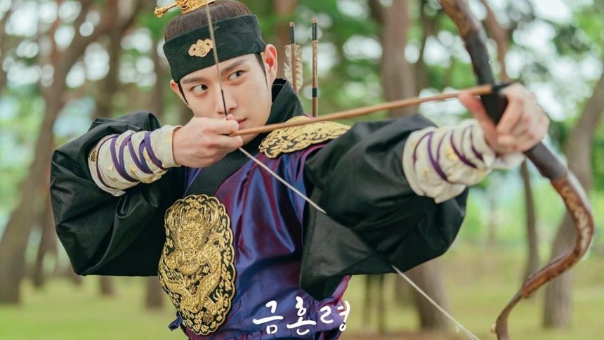 Nam chính đóng đơ nhất phim Hàn 2022: Bị khán giả đòi 'dạy lại diễn xuất', visual đỉnh cao không gánh nổi thực lực - Ảnh 1. Nam chính đóng đơ nhất phim Hàn 2022: Bị khán giả đòi 'dạy lại diễn xuất', visual đỉnh cao không gánh nổi thực lực - Ảnh 1.