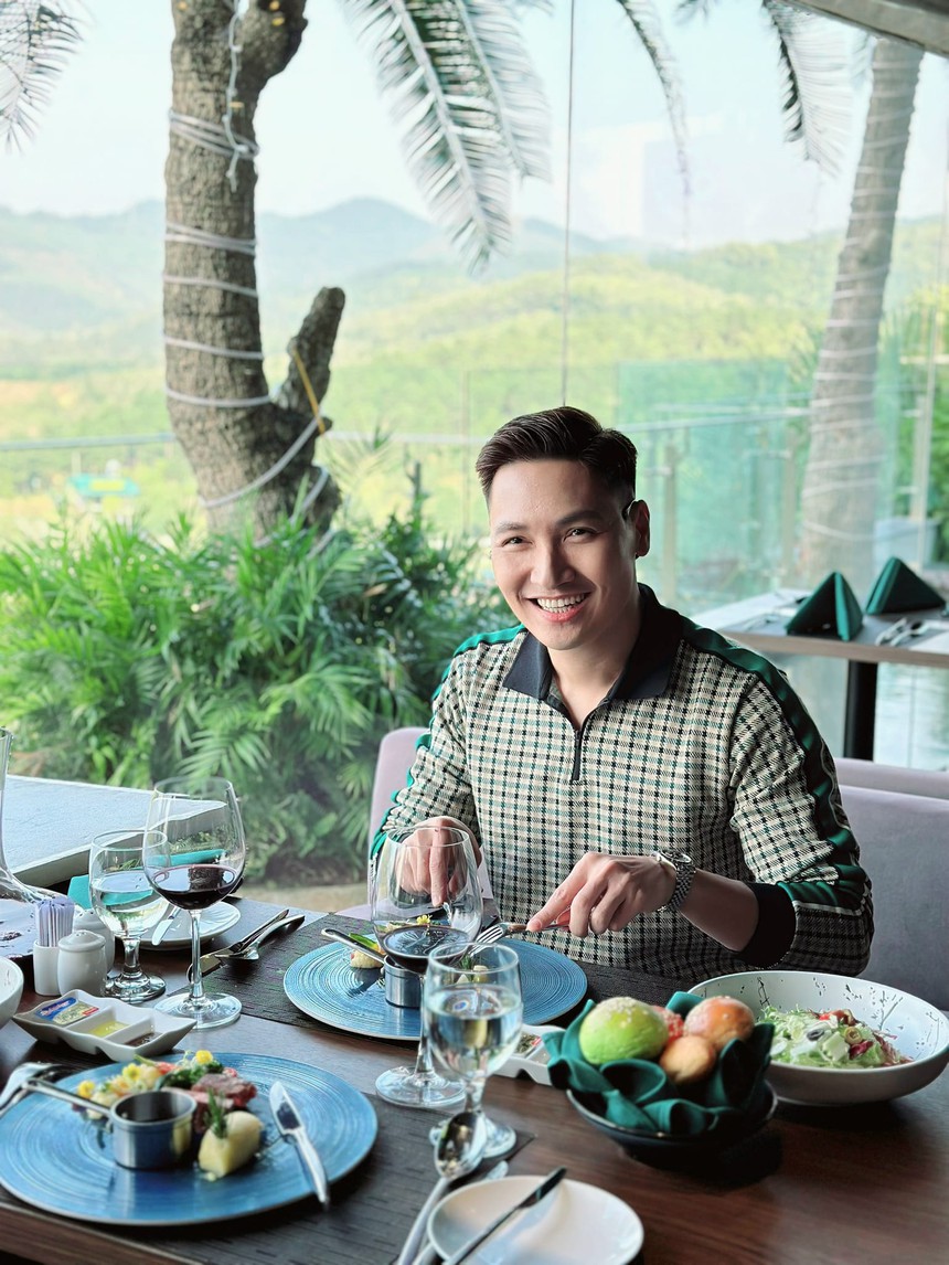 Đình Tú chính thức hé lộ "bạn gái mới" sau Huyền Lizzie - Ảnh 6.