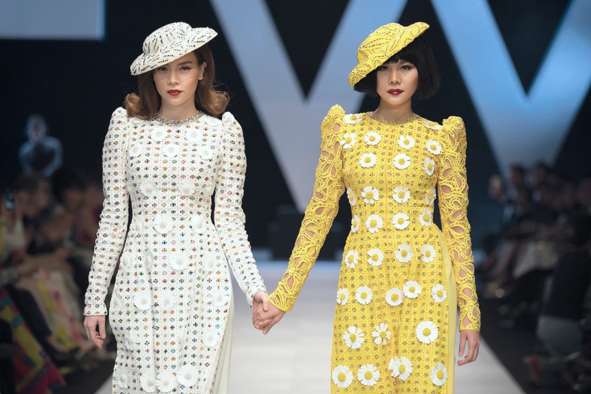 Tình bạn đặc biệt giữa Hà Hồ và siêu mẫu Thanh Hằng - Ảnh 1. Tình bạn đặc biệt giữa Hà Hồ và siêu mẫu Thanh Hằng - Ảnh 1.