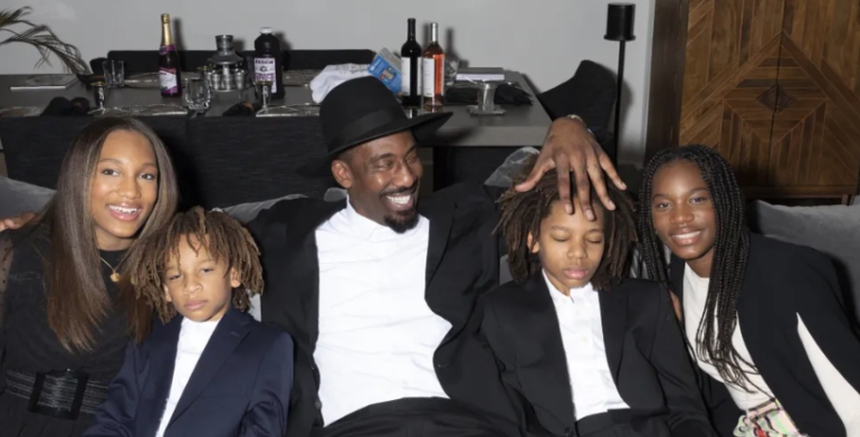 Đối thủ của Kobe Bryant bị cáo buộc bạo hành gia đình - Ảnh 1.