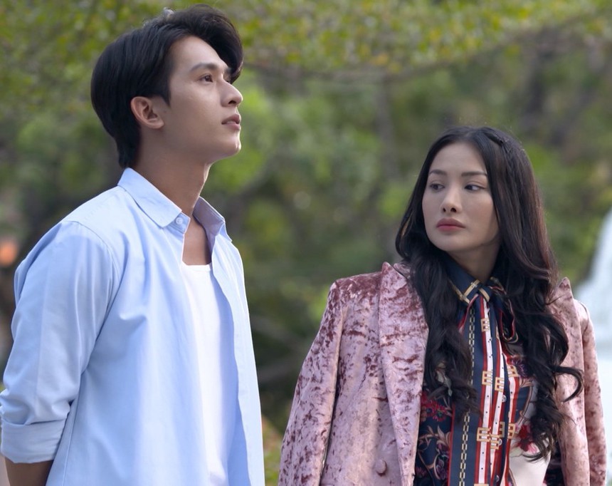 Nữ chính đơ nhất phim Việt hiện tại: Không ngấm nổi cả tạo hình lẫn diễn xuất, bị nữ phụ át vía hoàn toàn - Ảnh 4. Nữ chính đơ nhất phim Việt hiện tại: Không ngấm nổi cả tạo hình lẫn diễn xuất, bị nữ phụ át vía hoàn toàn - Ảnh 4.