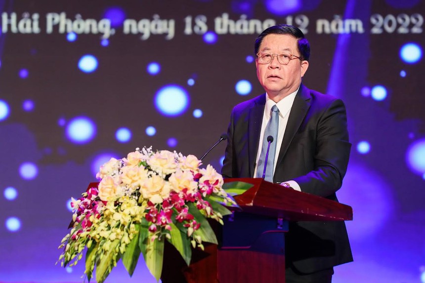 Phát động sáng tác các tác phẩm văn học, nghệ thuật “Sống mãi với thời gian”: Mong chờ những tác phẩm tầm vóc, tư tưởng lớn - Ảnh 2.