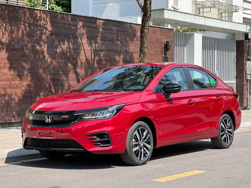 Honda City giảm giá chưa từng có: Giá khởi điểm 449 triệu đồng, quyết tâm đeo bám Vios và Accent - Ảnh 1.