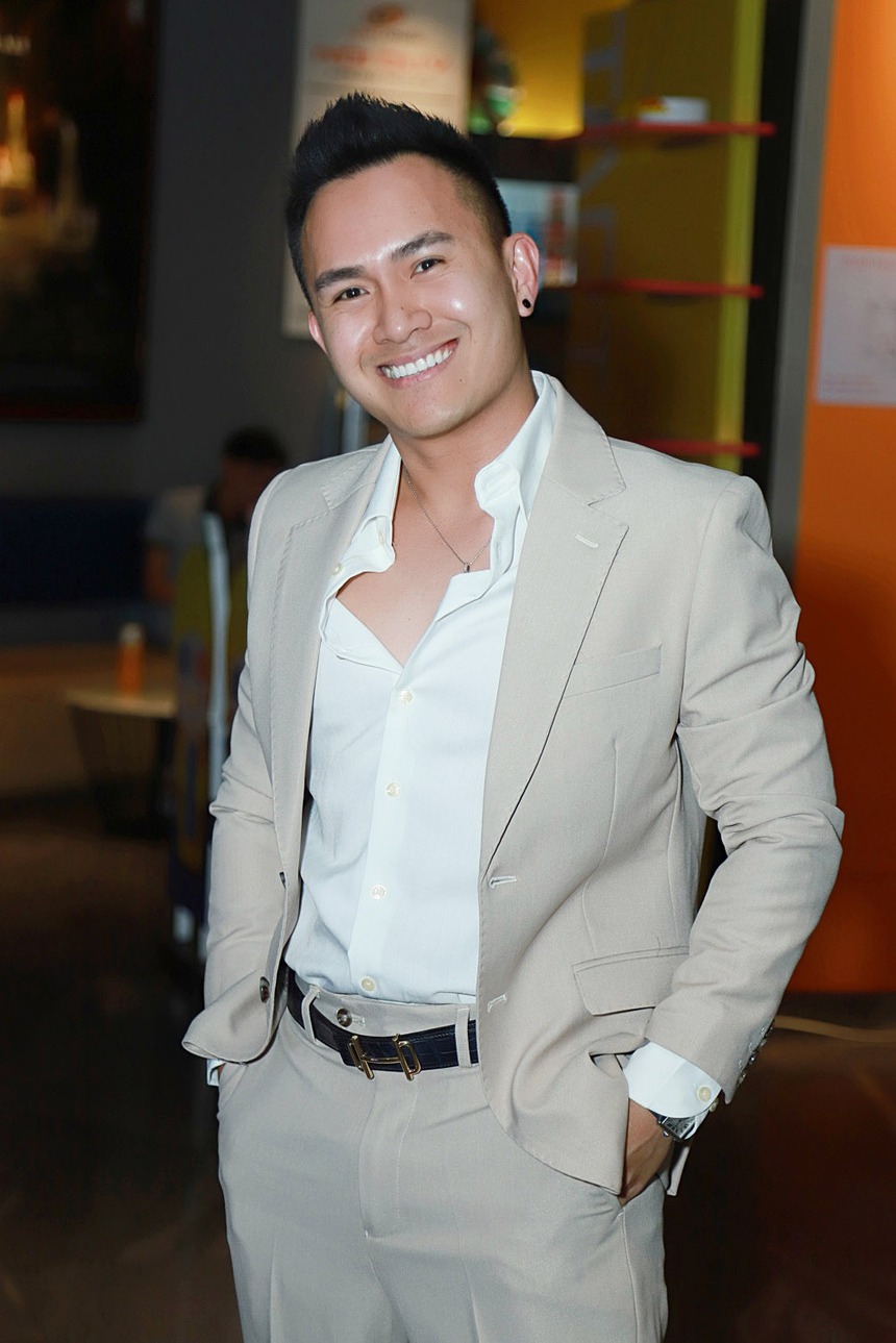 Nhã Phương xinh đẹp bên Trường Giang, có phát ngôn gây chú ý về cảnh thân mật của ông xã và Tiểu Vy - Ảnh 9.